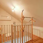 Le Villandry Beautiful Air-Conditioned Apartment In A Typical Building Of